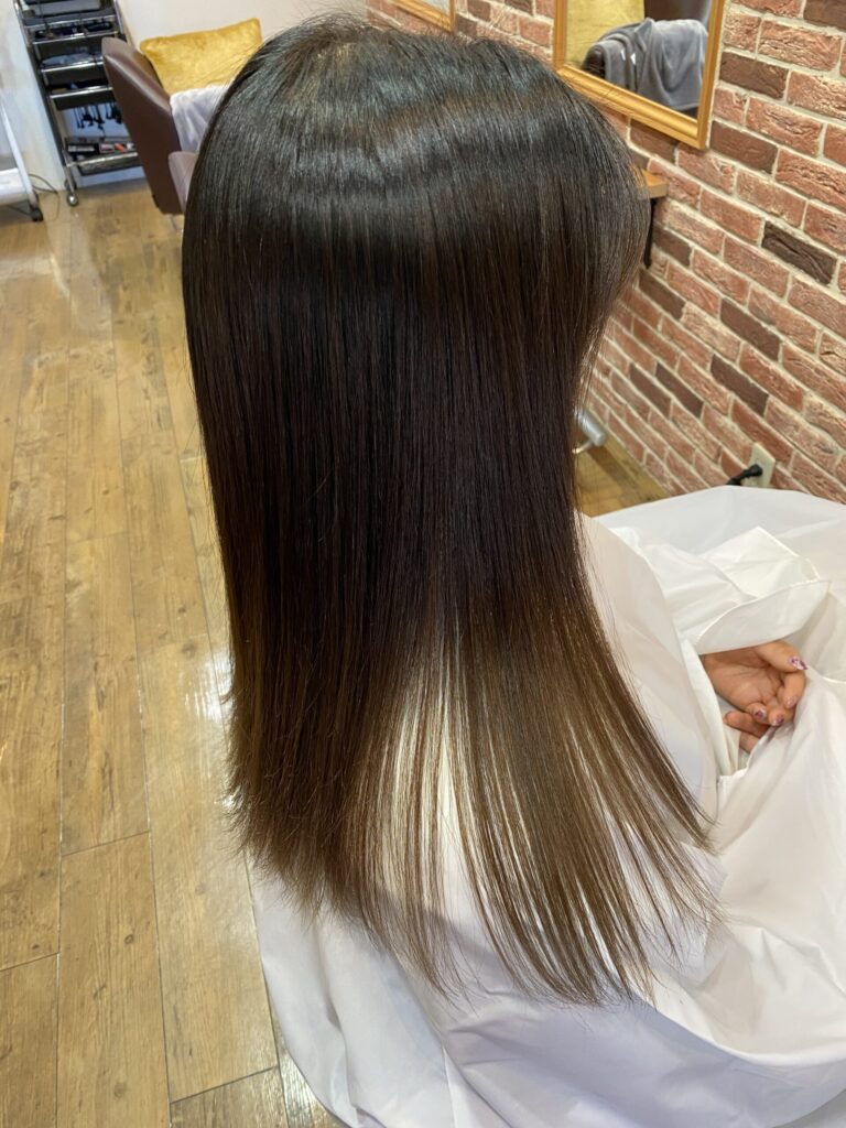エンパニ美髪縮毛矯正の施術後｜乾かしただけでツヤ髪